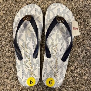 NWT Micheal Kors Flip Flops